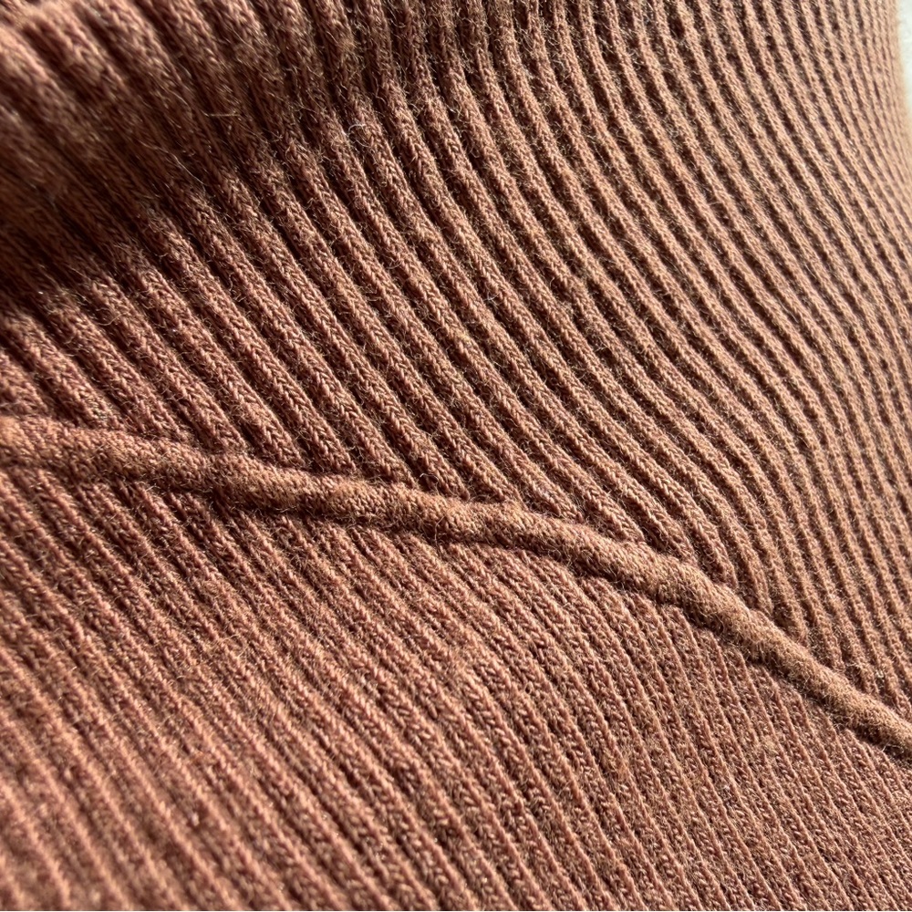 NEW Everlane ribbed cropped workout top - Picture 5 of 11
